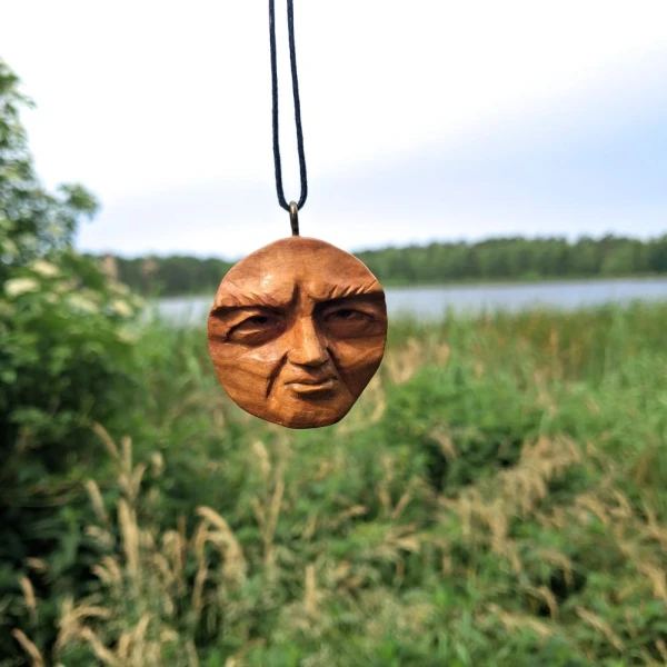Kapryśny Księżyc / Moody Moon